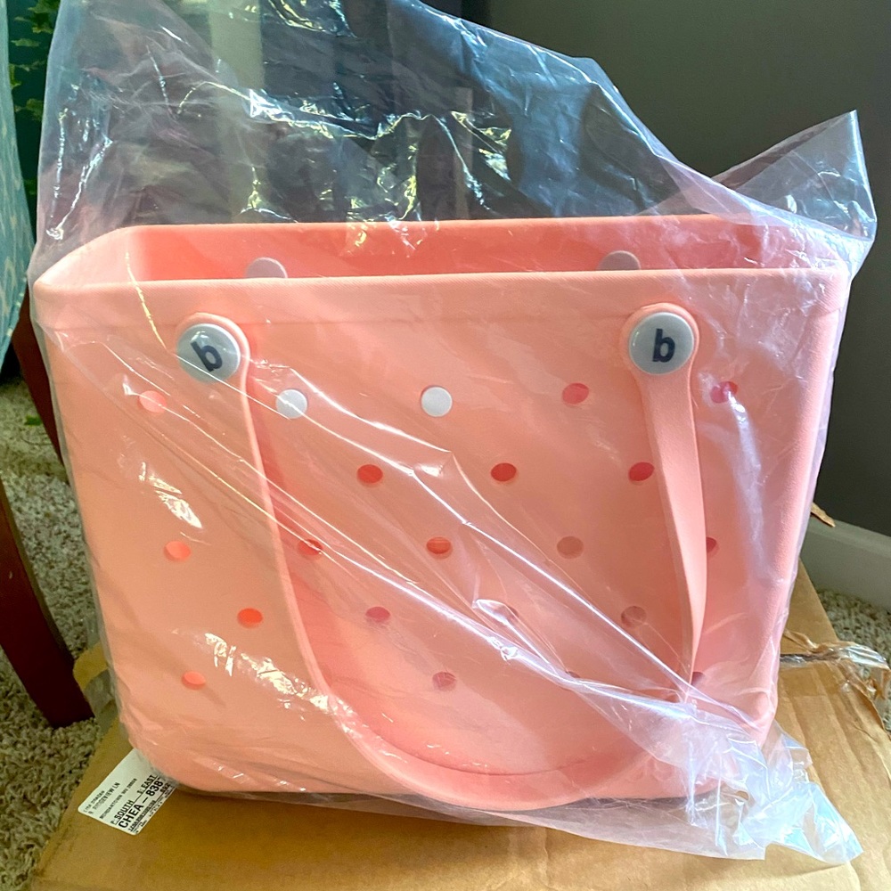 Bogg bag large Peachy peach rare color
